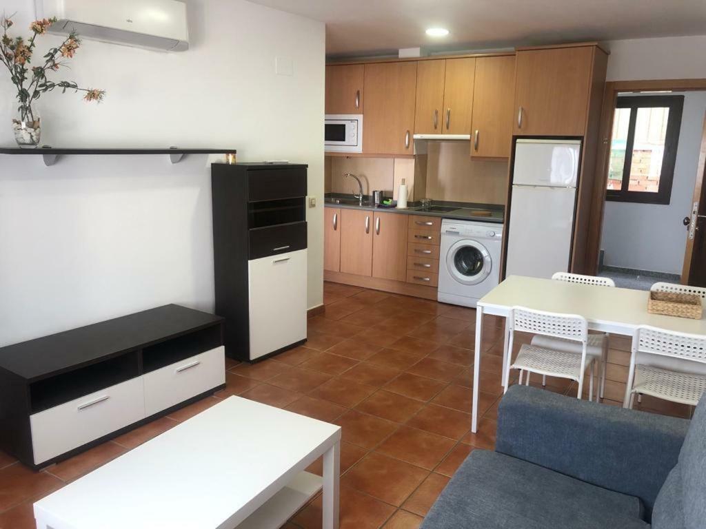 Apartamentos Fuente Arriba Poyales Del Hoyo Luaran gambar