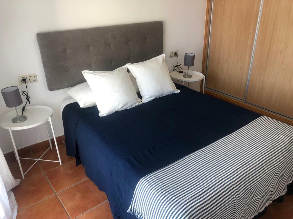 Apartamentos Fuente Arriba Poyales Del Hoyo Luaran gambar